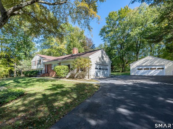 325 Den, Stamford, CT 06903