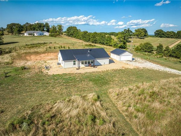 1779 NC 1600 , Compton, AR 72624