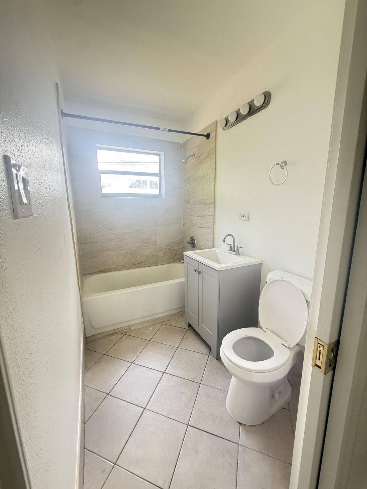 3530 NW 1st Court Nw, Fort Lauderdale, FL 33311 Photo