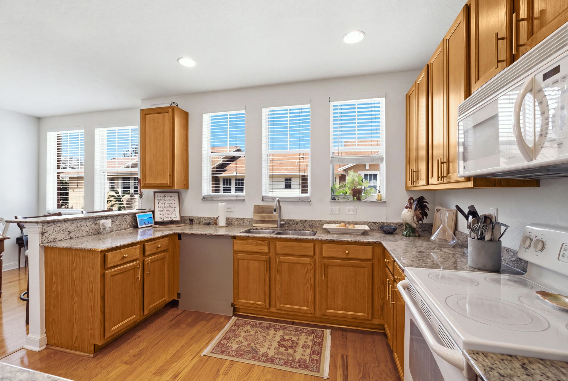 960 Millbrae Court, Unit 6, West Palm Beach, FL 33401 Photo