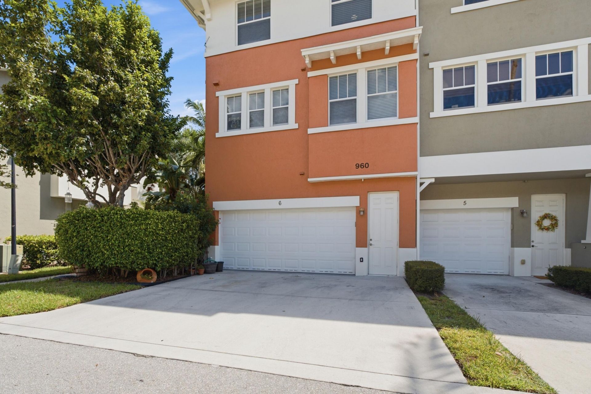 960 Millbrae Court, Unit 6, West Palm Beach, FL 33401 Photo