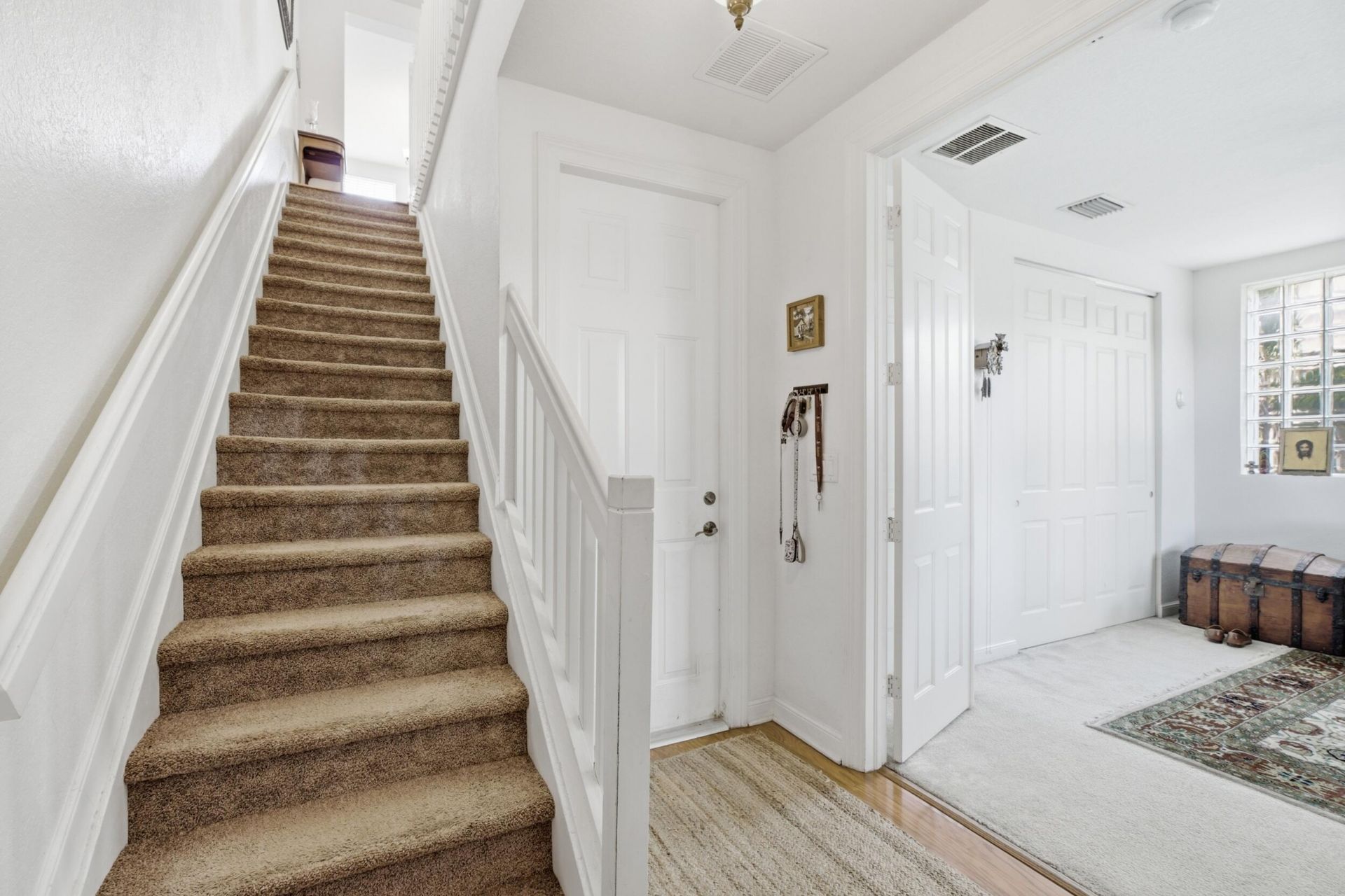 960 Millbrae Court, Unit 6, West Palm Beach, FL 33401 Photo