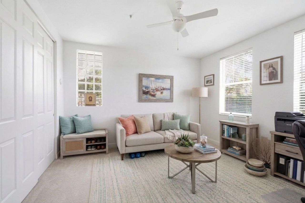 960 Millbrae Court, Unit 6, West Palm Beach, FL 33401 Photo