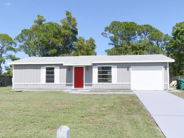 1119 S E O'Donnell Lane, Port St. Lucie, FL 34983