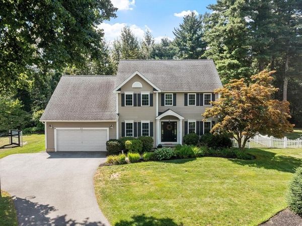 26 Wildwood Dr, Southborough, MA 01772