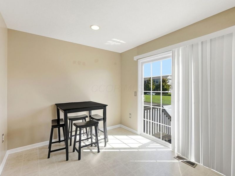 5258 Royal Arch Cascade Drive , Unit 25, Dublin, OH 43016 Photo 10