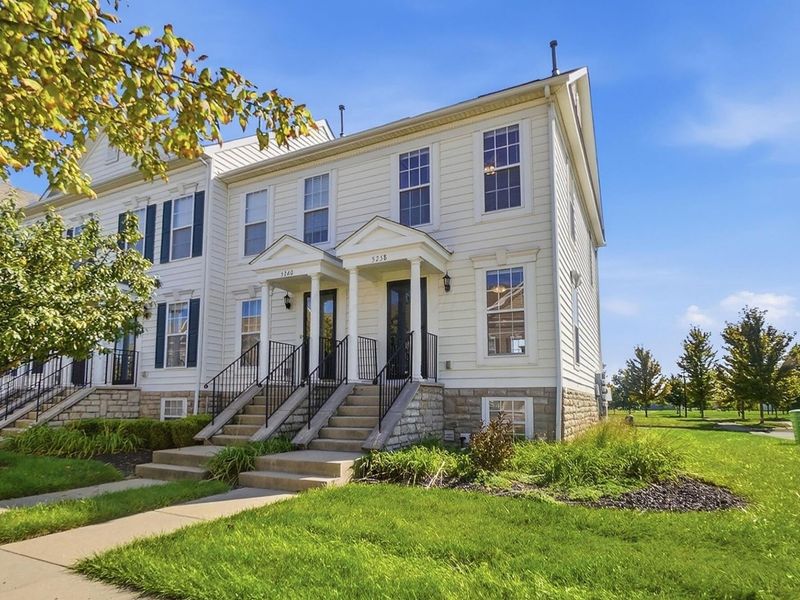 5258 Royal Arch Cascade Drive , Unit 25, Dublin, OH 43016 Photo 3