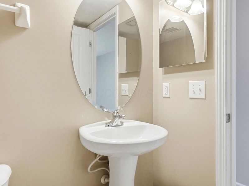 5258 Royal Arch Cascade Drive , Unit 25, Dublin, OH 43016 Photo 32