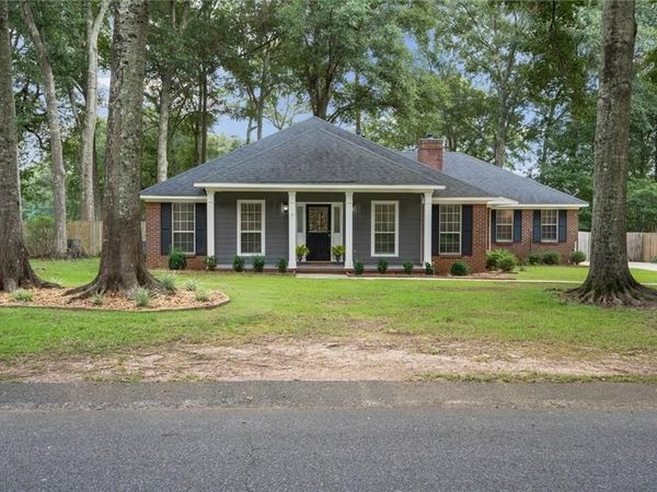 3675 Arlington Oaks Drive, Mobile, AL 36695