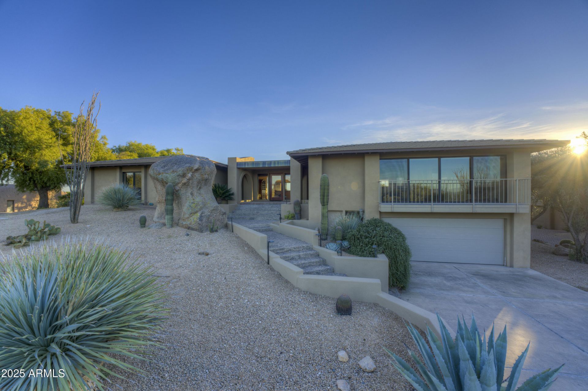 2003 E Smoketree Drive, Carefree, AZ 85377 Main Photo