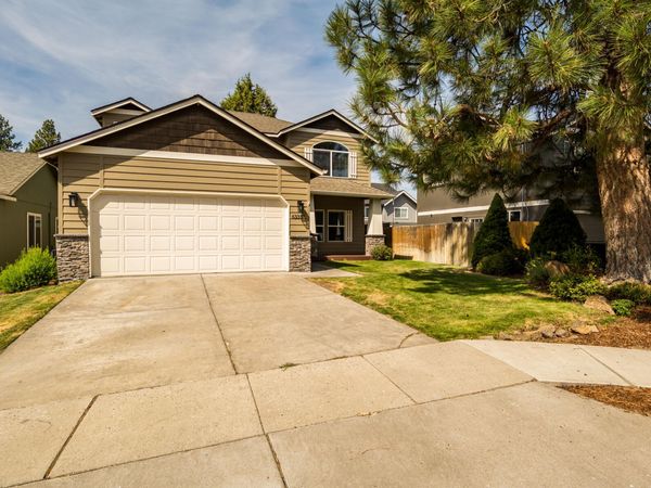 63337 NW Lavacrest Street, Bend, OR 97703