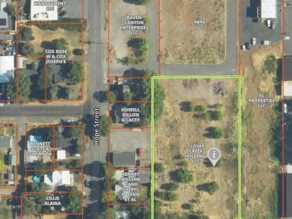 4794 S 6th Street, Klamath Falls, OR 97603