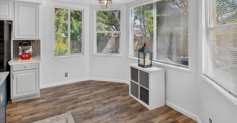 2390 Lincoln Meadows Drive, Reno, NV 89521 Photo