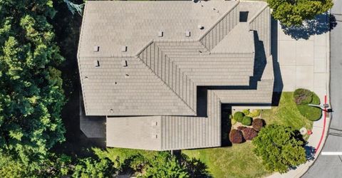 2390 Lincoln Meadows Drive, Reno, NV 89521 Photo