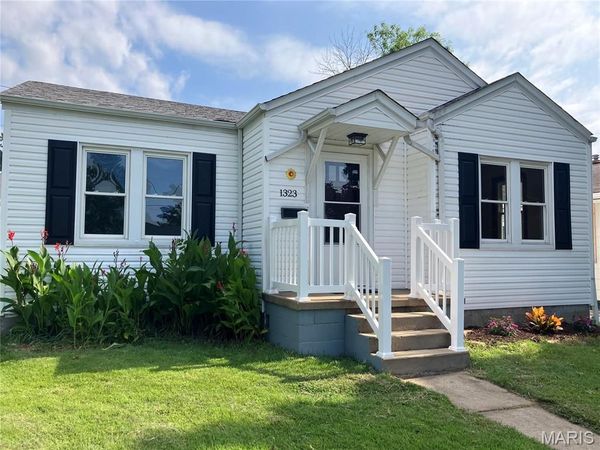 1323 E 6th Street , Washington, MO 63090