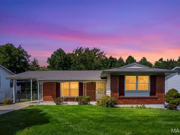 2251 Murray Forest Drive, Maryland Heights, MO 63043