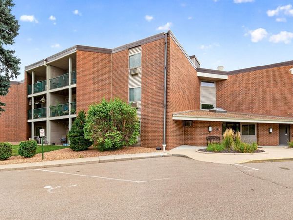 1700 Four Oaks Road, Unit 159, Eagan, MN 55121