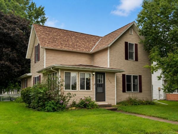 206 Warner Street, Colo, IA 50056