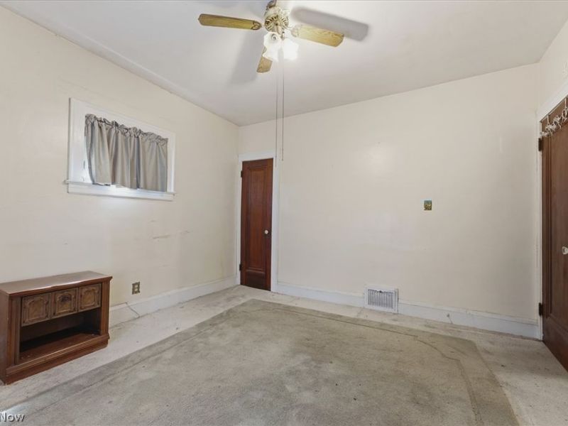 890 Hamlin Street, Akron, OH 44320 Photo 17