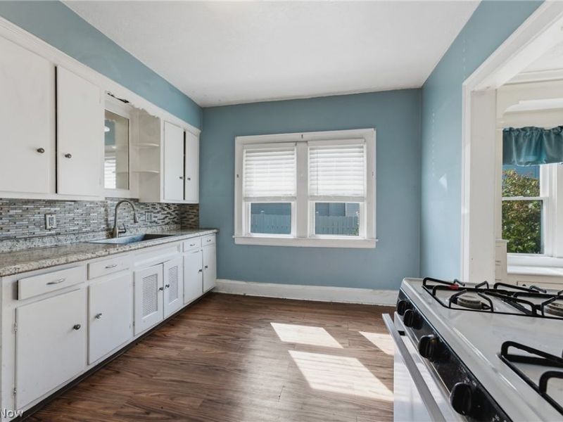 890 Hamlin Street, Akron, OH 44320 Photo 31