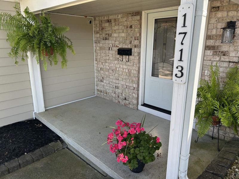 1713 Kingsbury Drive, Saint Marys, OH 45885 Photo 2