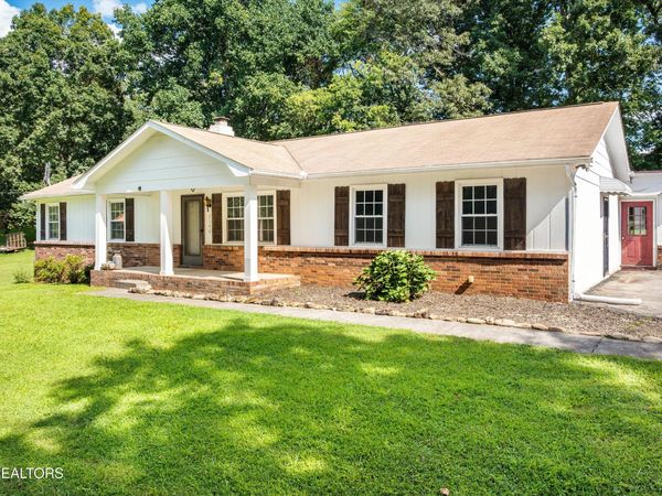 2140 Mark Lane, Maryville, TN 37803
