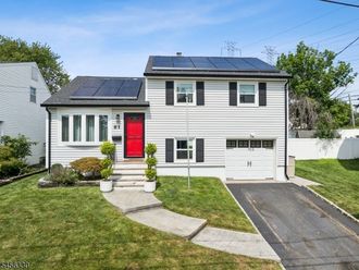 81 Rutan Rd Belleville, NJ 07109