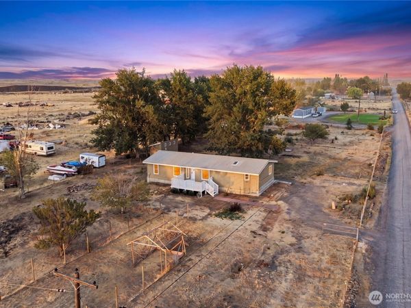 10124 NE RD 16, Moses Lake, WA 98837