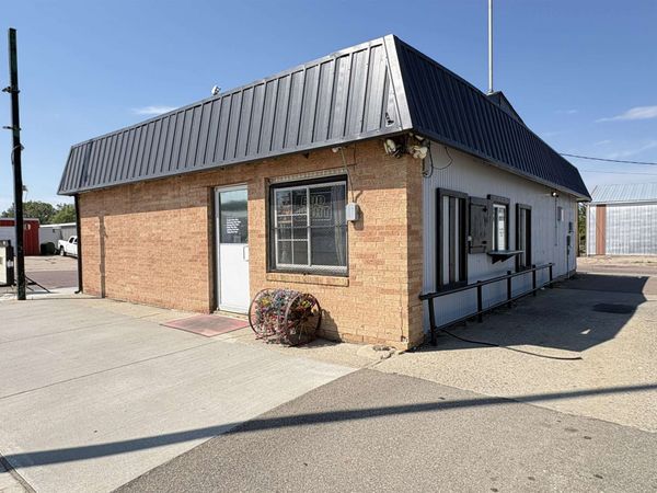 346 W 2nd Street, Winner, SD 57580