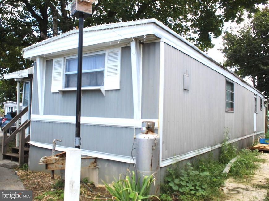 2868 Terry Lane, Lancaster, PA 17603 Main Photo