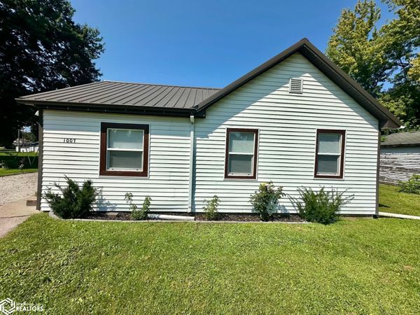 1007 S James Street, Ottumwa, IA 52501