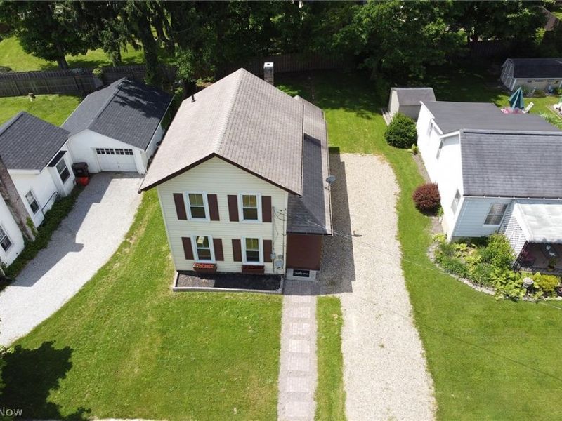 8210 Maple Avenue, Garrettsville, OH 44231 Photo 2