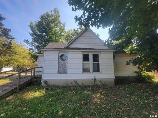600 S 25th St Street , Herrin, IL 62948