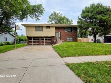 14420 Eastbourne Street, Waverly, NE 68462
