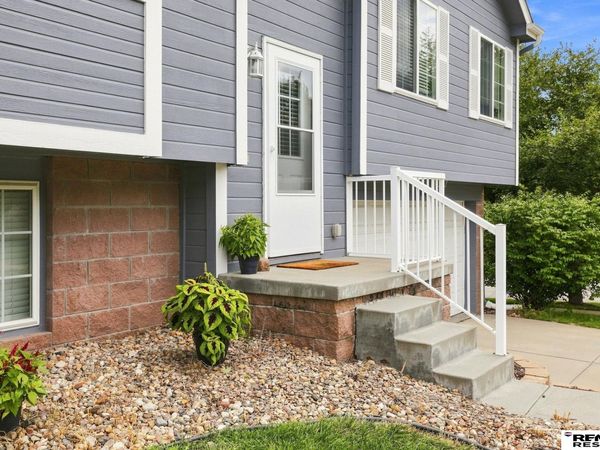 4305 N 173 Street, Omaha, NE 68116