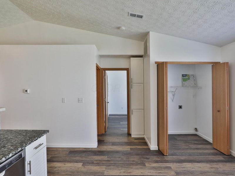 2710 Patrick Henry Avenue , Columbus, OH 43207 Photo 12