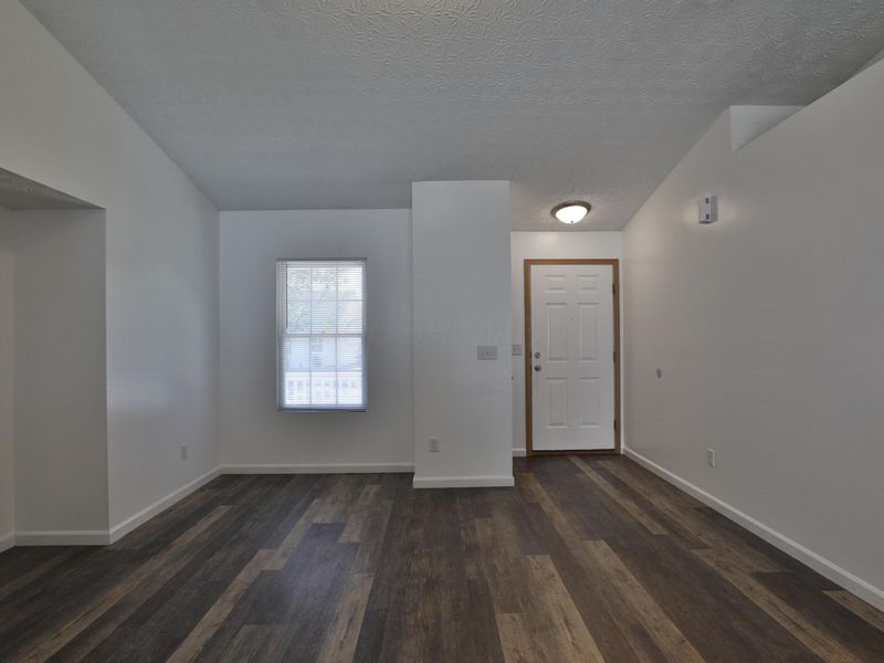 2710 Patrick Henry Avenue , Columbus, OH 43207 Photo 4