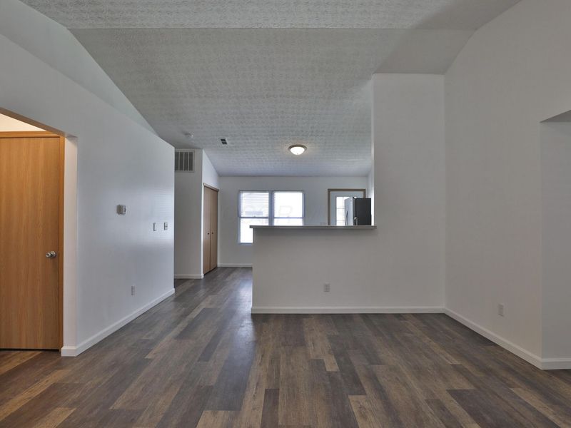 2710 Patrick Henry Avenue , Columbus, OH 43207 Photo 7