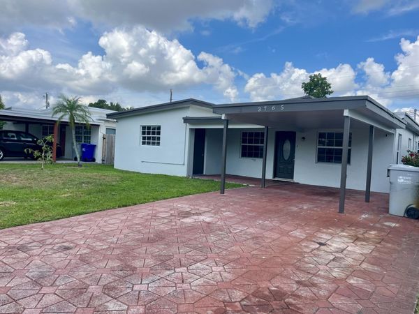 3765 NE 18th Avenue, Pompano Beach, FL 33064
