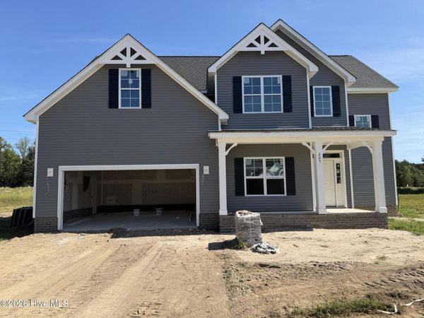 205 Shortleaf Drive, Grimesland, NC 27837