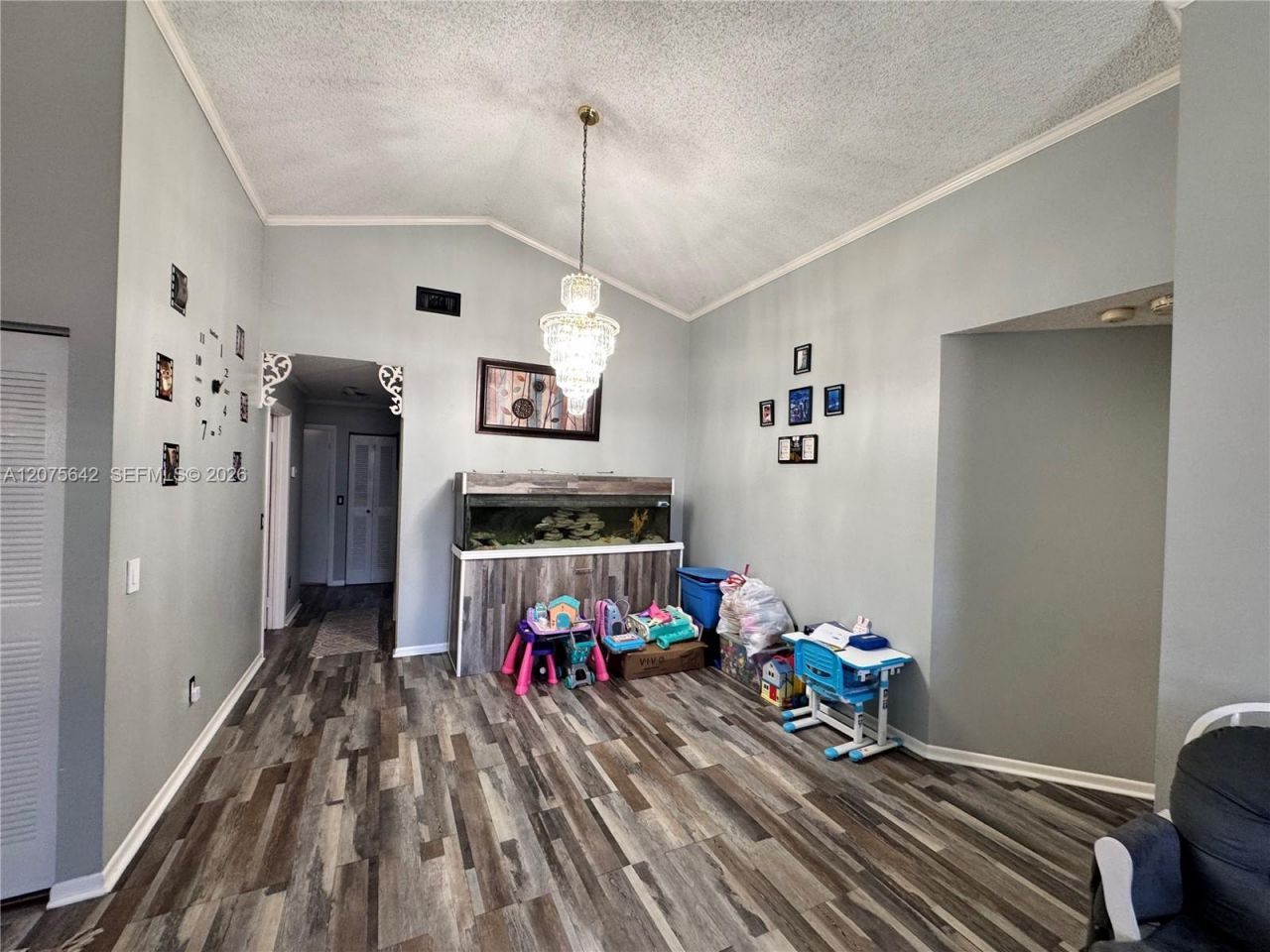 840 W Palm Run Dr , North Lauderdale, FL 33068 Photo