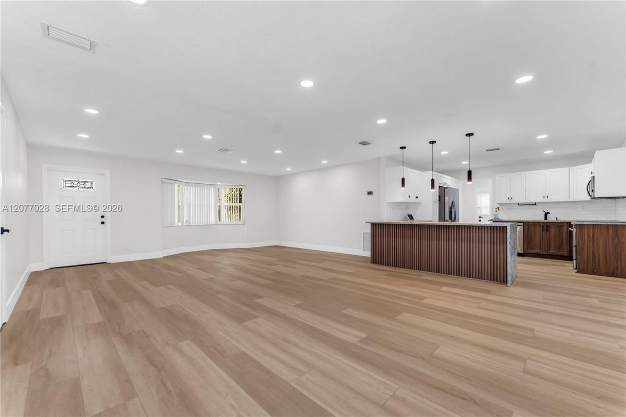 3940 NW 5th St, Coconut Creek, FL 33066 Photo