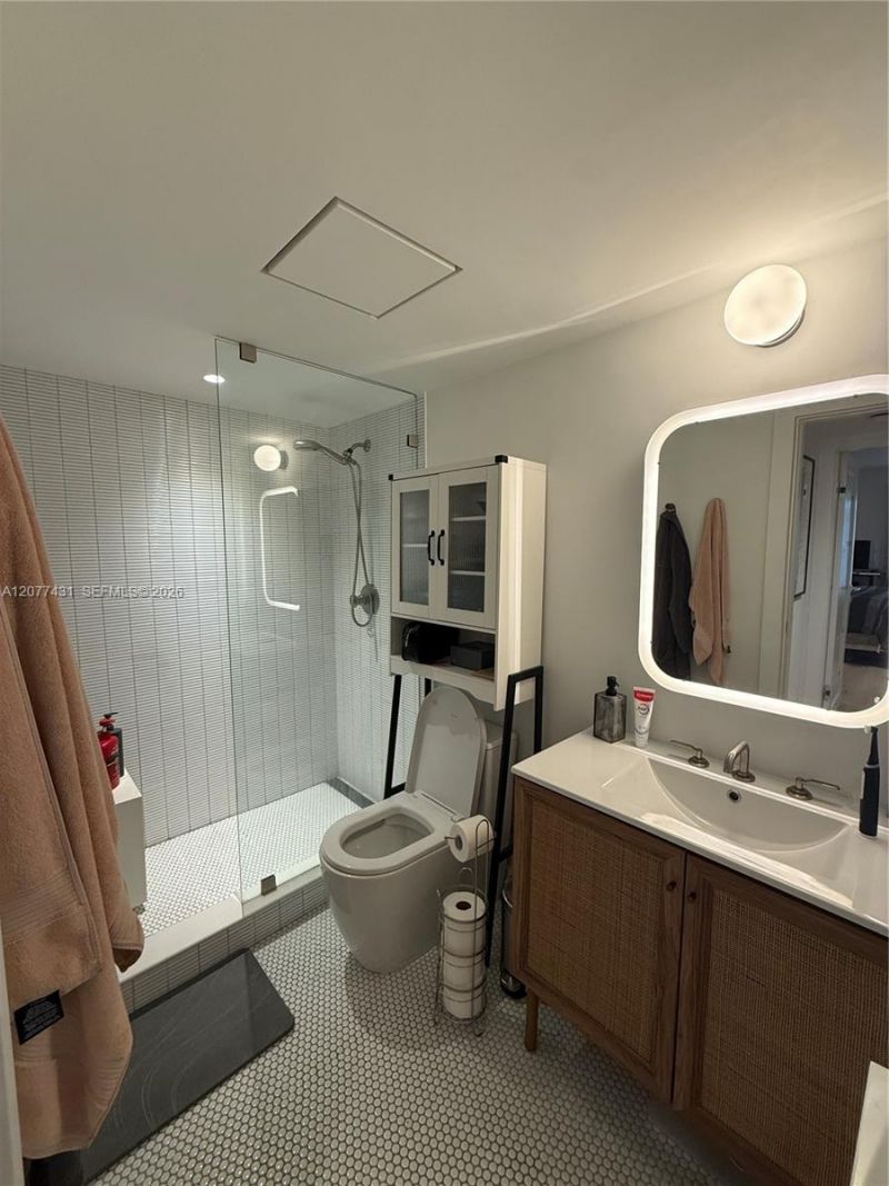 7487 SW 82nd St , Unit C302, Miami, FL 33143 Photo