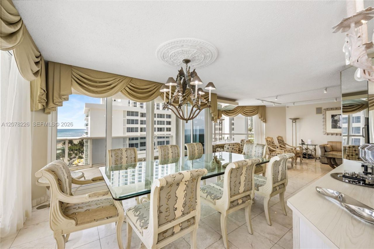 16711 Collins Ave, Unit 907, Sunny Isles Beach, FL 33160 Photo
