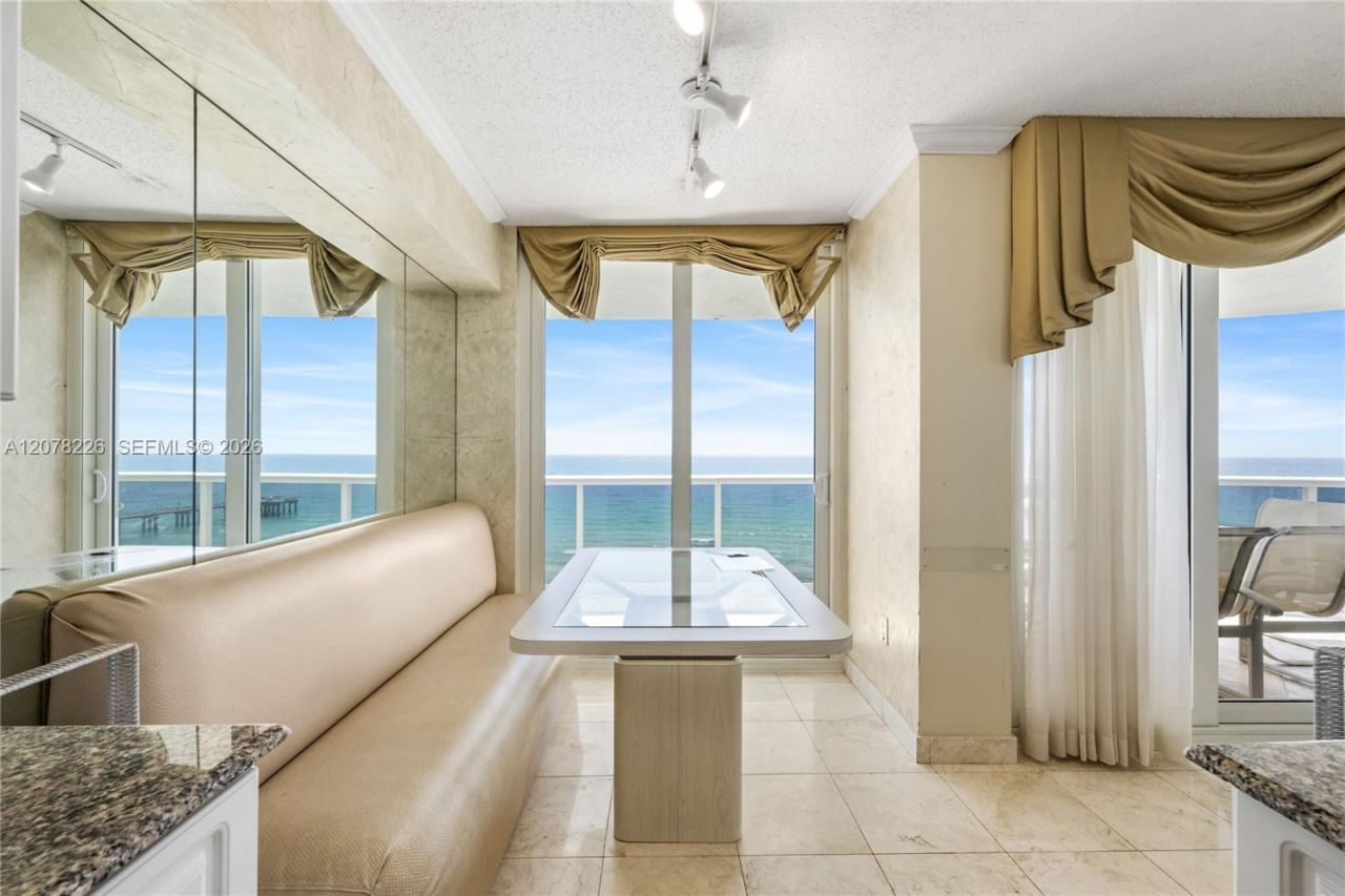 16711 Collins Ave, Unit 907, Sunny Isles Beach, FL 33160 Photo
