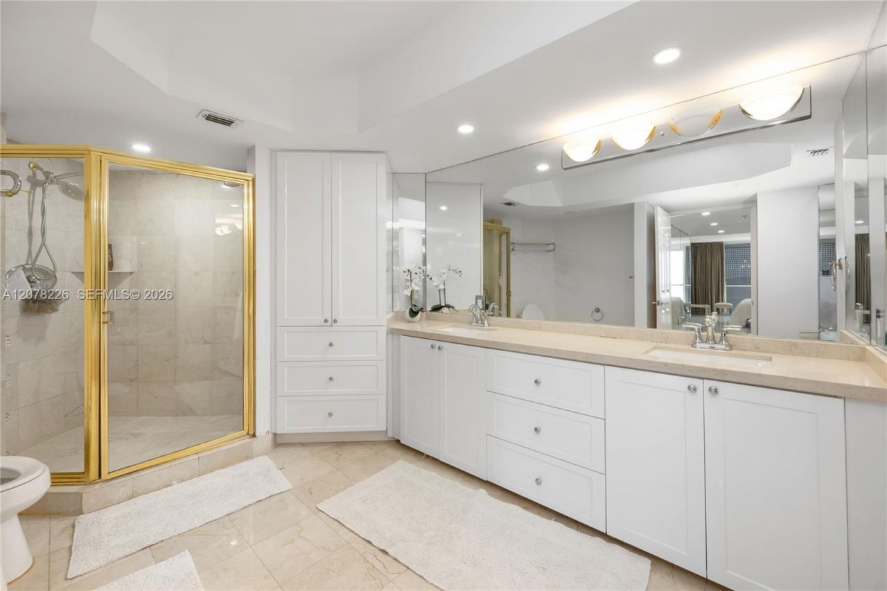 16711 Collins Ave, Unit 907, Sunny Isles Beach, FL 33160 Photo