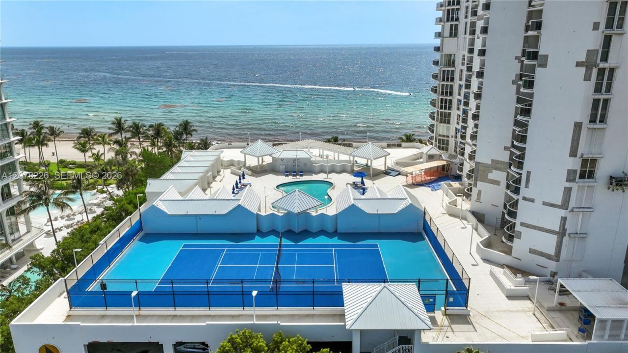 16711 Collins Ave, Unit 907, Sunny Isles Beach, FL 33160 Photo
