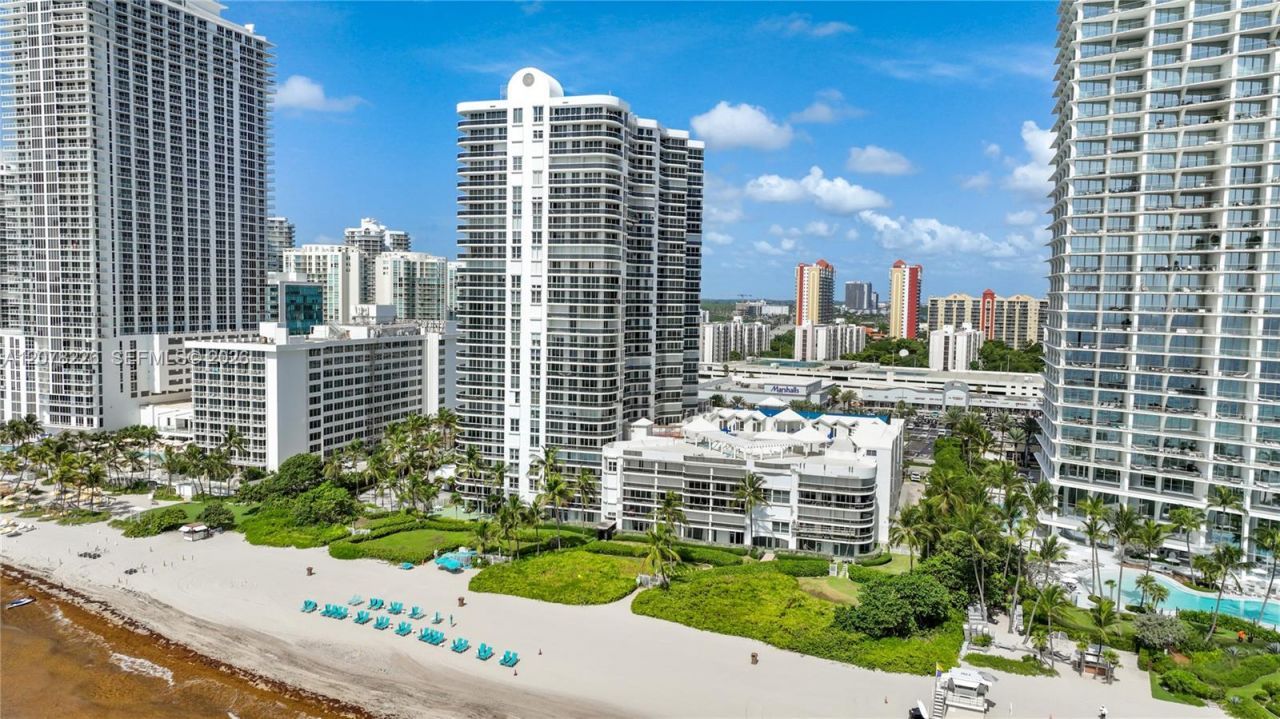 16711 Collins Ave, Unit 907, Sunny Isles Beach, FL 33160 Photo