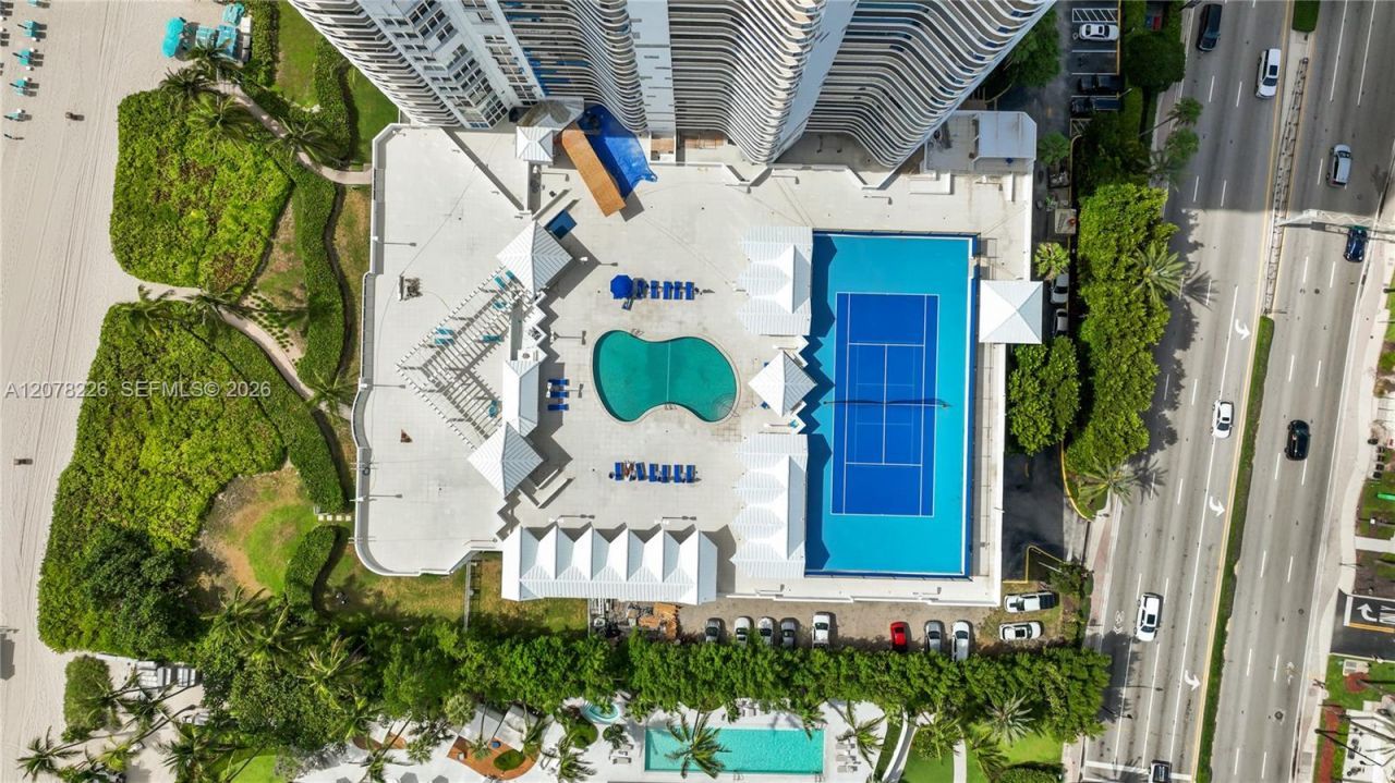 16711 Collins Ave, Unit 907, Sunny Isles Beach, FL 33160 Photo