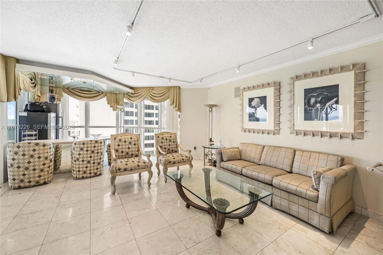 16711 Collins Ave, Unit 907, Sunny Isles Beach, FL 33160 Photo